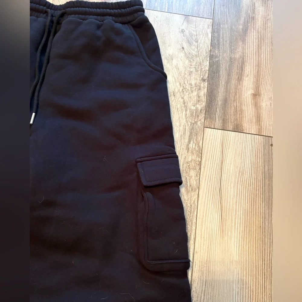 NWOT High Waist Black Cargo Sweatpants - Picture 2 of 6